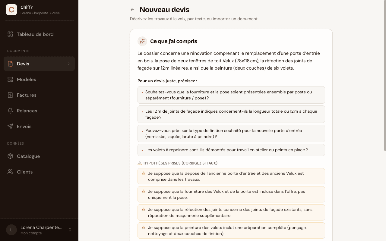 Écran Ce que j'ai compris après l'analyse d'un document dans Chiffr : résumé du document, questions de clarification et hypothèses prises