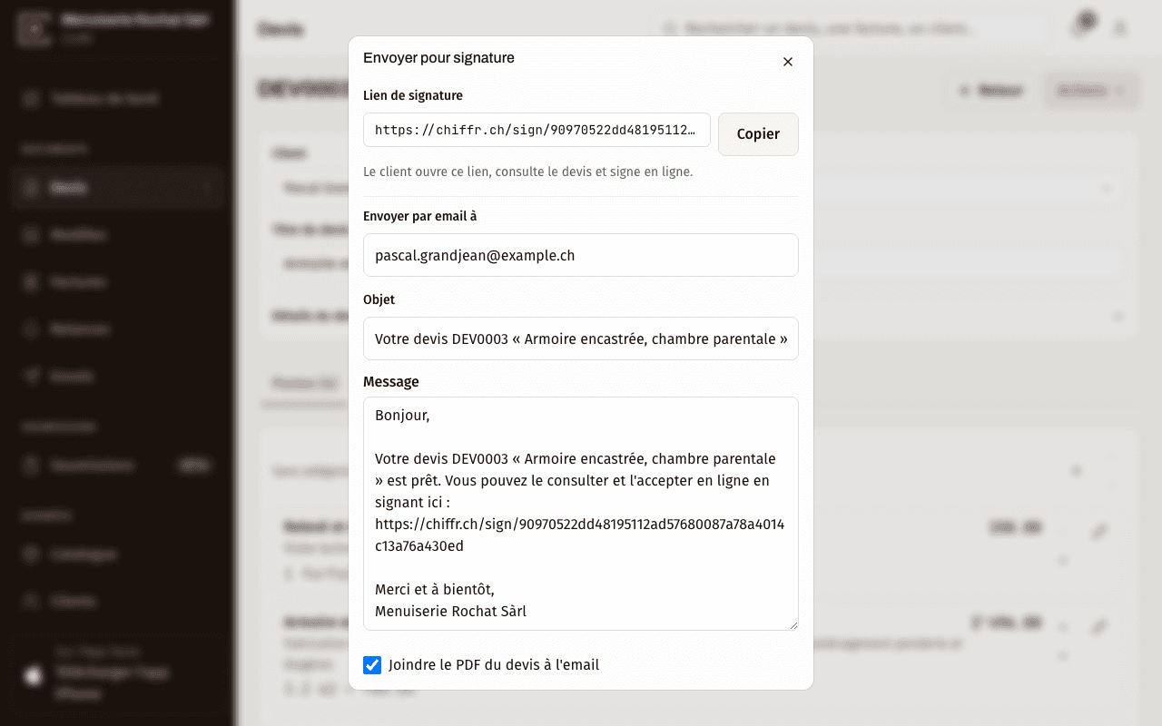 Fenêtre Envoyer pour signature dans Chiffr : lien de signature à copier, email du client pré-rempli, objet, message pré-rédigé et case Joindre le PDF du devis à l'email